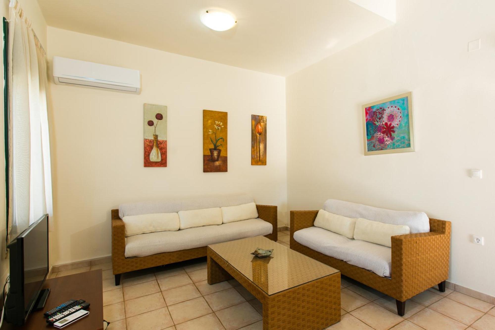 Villa Eleni Asprouliánoi 外观 照片