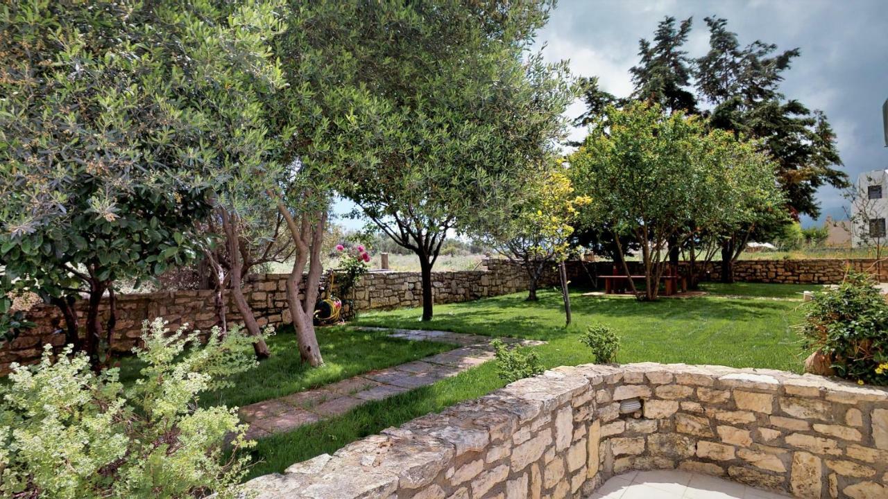Villa Eleni Asprouliánoi 外观 照片