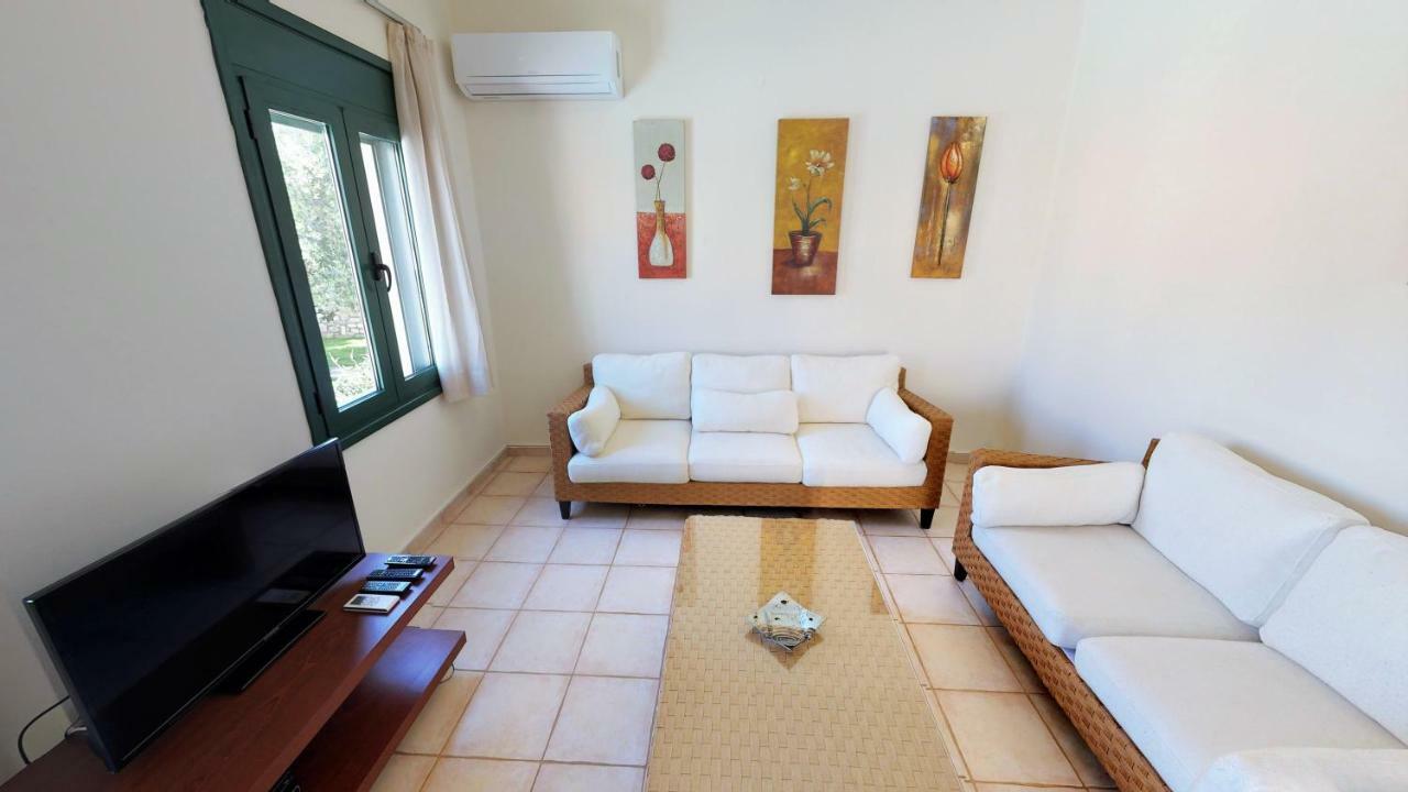 Villa Eleni Asprouliánoi 外观 照片